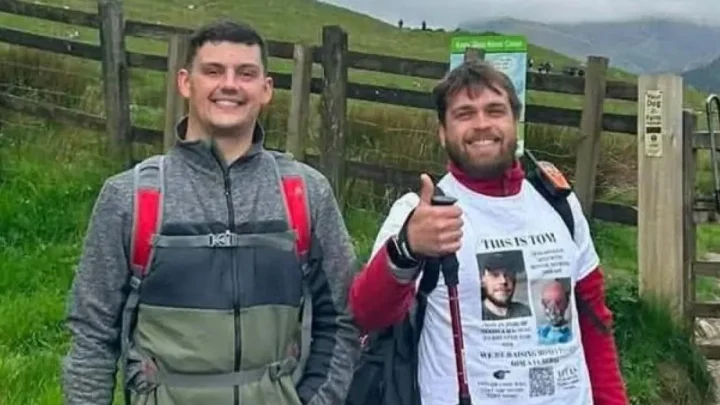 Charity hikers booed for swerving queue on race up Snowdon for terminally ill friend