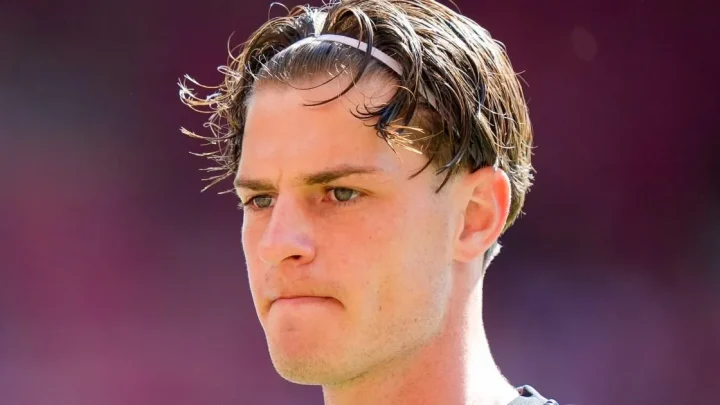 Bournemouth reduce asking price for Arsenal and Man Utd transfer target Alex Scott