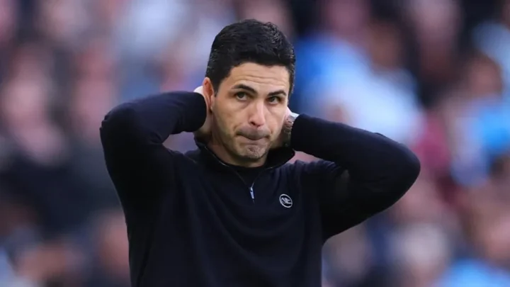 Manchester United and Chelsea enter race to hijack £69m Arsenal transfer