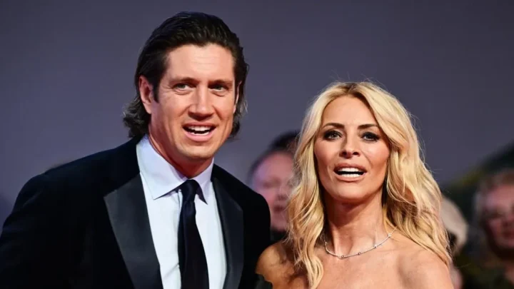 Tess Daly and Vernon Kay ‘planning quickie divorce with online lawyers’ after split