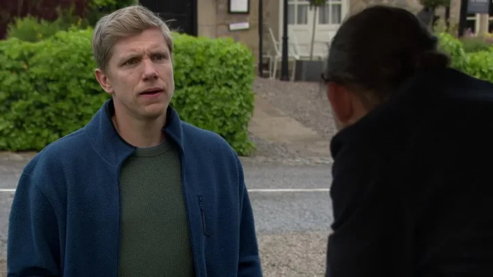 Robert hit by two shocks in Emmerdale spoiler video from Kev and Serena