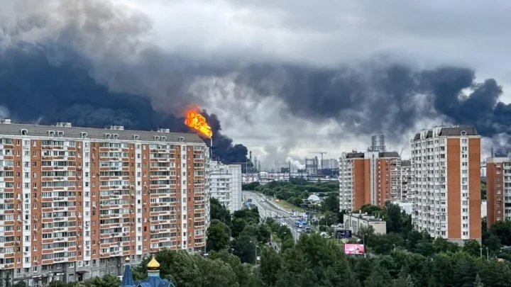 Russians fight each other at petrol stations after drone strikes hit Putin’s fuel supply