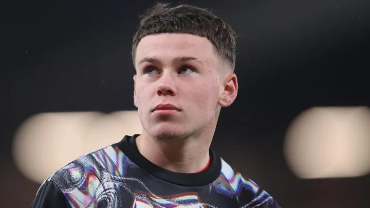 Two Manchester United legends’ sons sign contracts with Red Devils